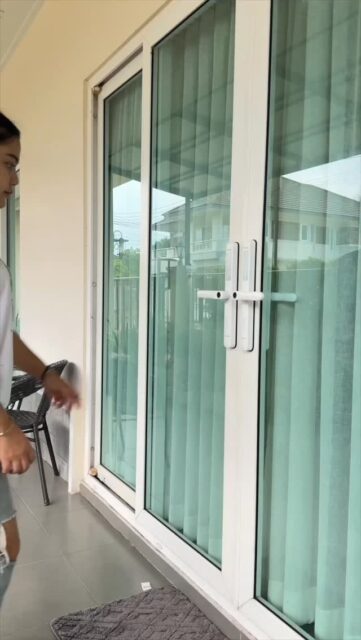 ขี้ลืมแล้วไง เข้าบ้านได้แล้วกัน🏡 ขอบคุณช่องพี่ขามน้องต้าวที่เลือกติดตั้ง CONLOCK CL-X50 สีขาวค่ะ🤍 #conlock #digitaldoorlock #smarthome #กลอนประตูดิจิตอล #พี่ขามน้องต้าว